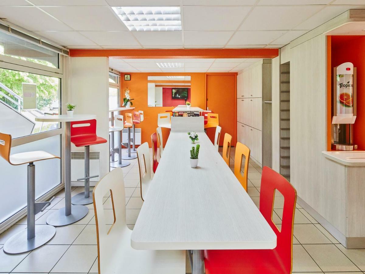 Premiere Classe Melun Senart Vert-Saint-Denis Exterior photo
